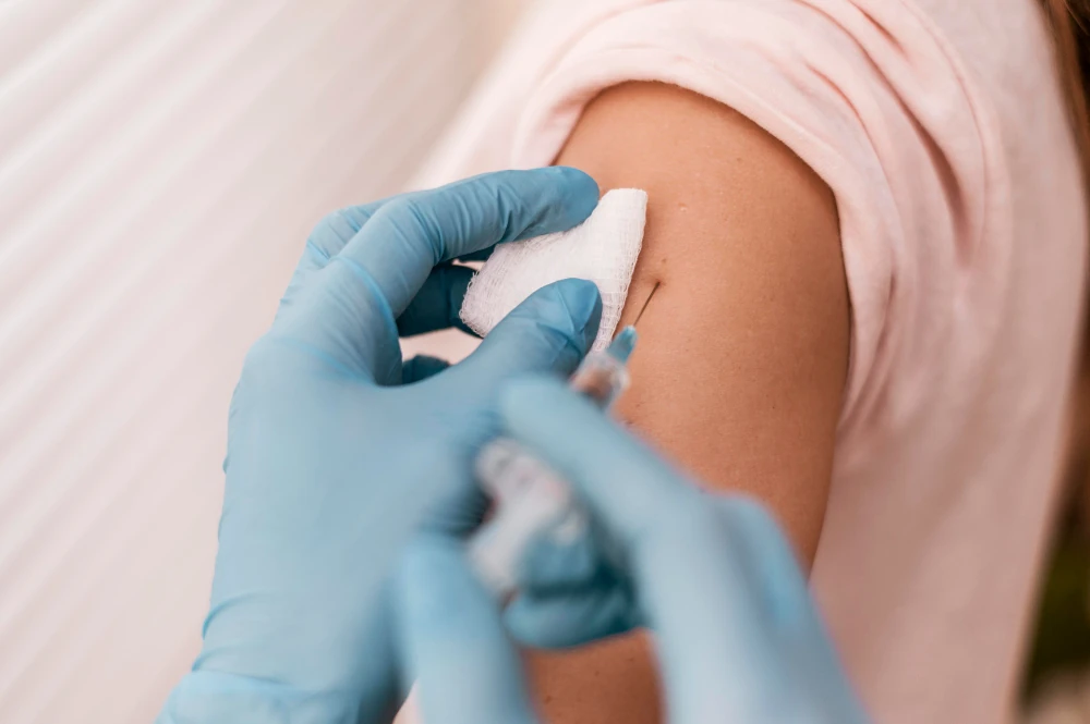 La vaccination est un pilier de la prévention contre le papillomavirus.