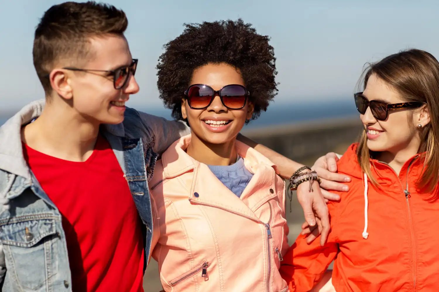 Protéger ses yeux du soleil : les bons gestes et les bonnes lunettes